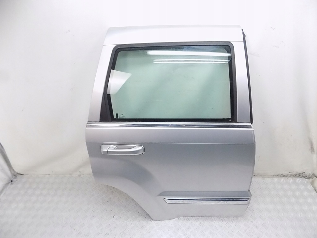 фото №1, Дверь правое задняя kpl - jeep grand cherokee wk wh 05-10