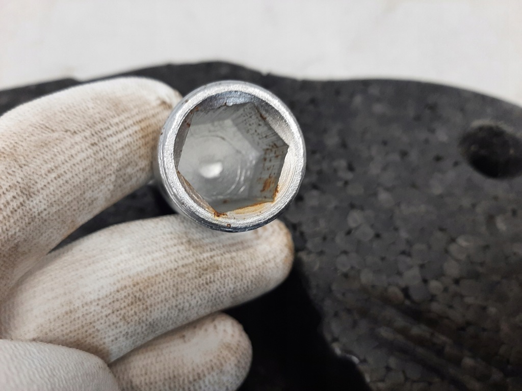 Вкладиш багажника mercedes slk w171 a1716840537 Зі Шроту