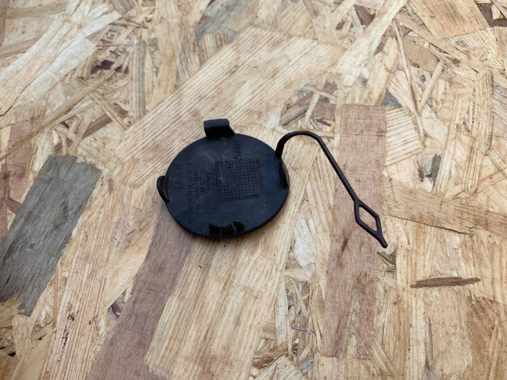 фото №2, Bmw seria 4 f32 f33 заглушка фаркоп бампера перед