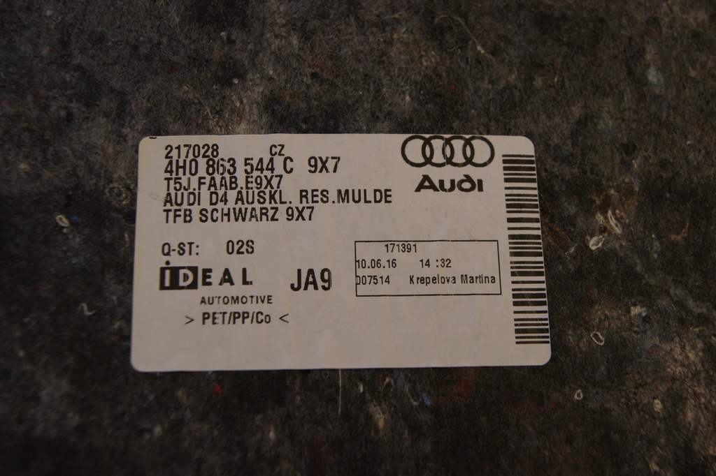 фото №8, Gd audi a8 s8 4h0 оббивка салон багажника