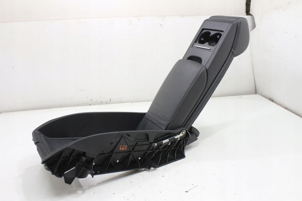 фото №11, Подлокотник бардачок задняя audi a8 d4