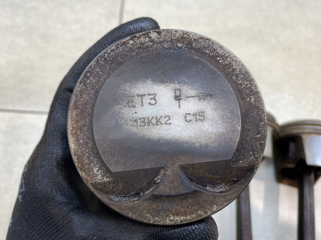 фото №8, Поршень шатун peugeot 1007 1.4 16v kfu