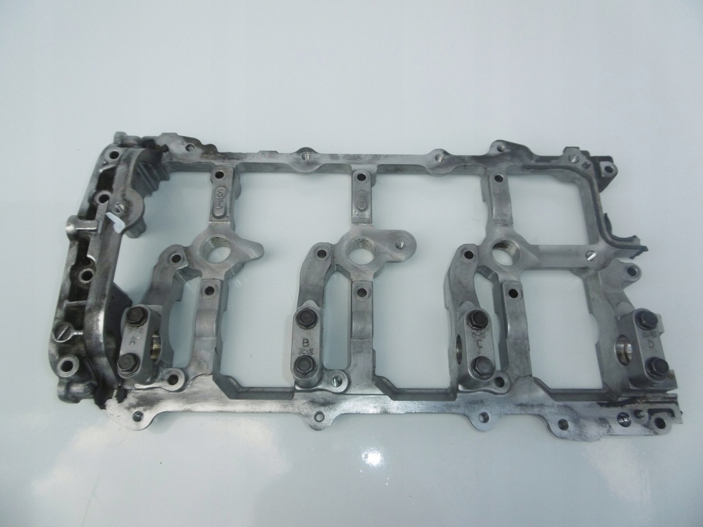 фото №1, Рамка корпус головки правая infiniti nissan 3.7 v6