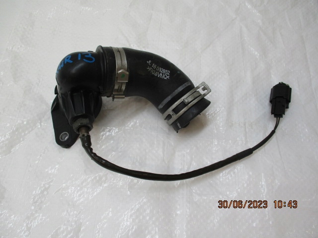 Купить Kadjar 1.5 dci труба патрубок воды 147138070r