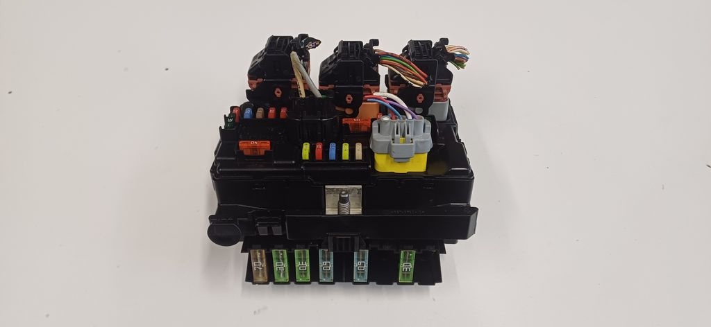 фото №4, Peugeot 207 09r lift коробка модуль bsm 9667199680 r08