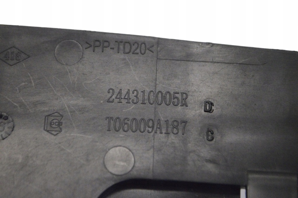 фото №5, Renault trafic iii x82 2016 кронштейн аккумулятор