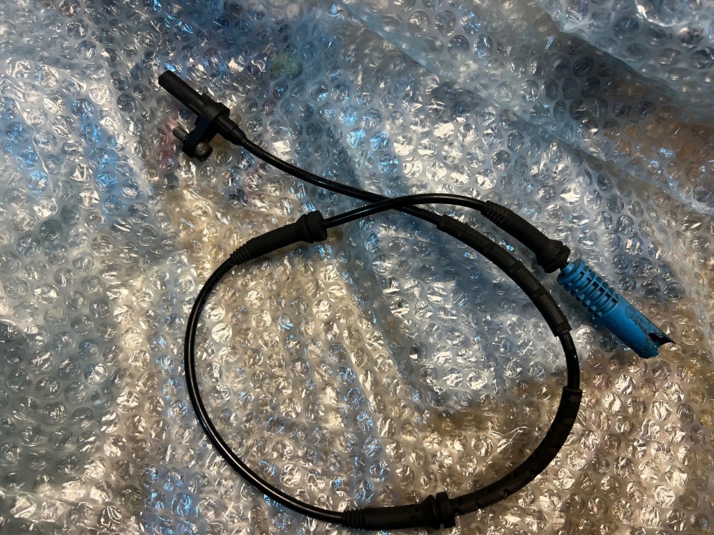 фото №1, Bmw e65 датчик abs перед оригинал 0265007592