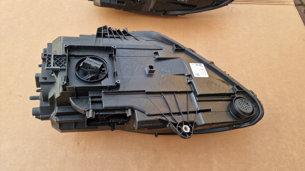 Porsche macan рестайлінг  full led фара правий перед 95b941016j 2019- європа Зі Шроту