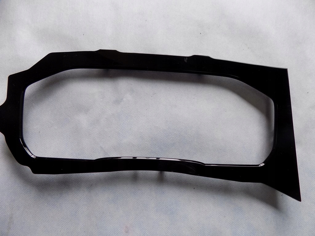 фото №1, Рамка корпус спидометра vw touareg 761858366