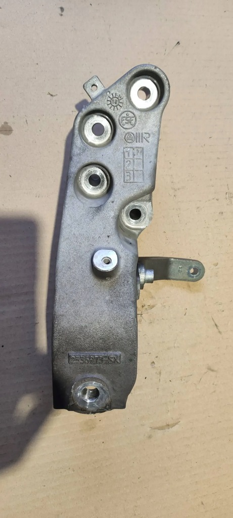 фото №1, Кронштейн кріплення двигуна 2336973sx maserati