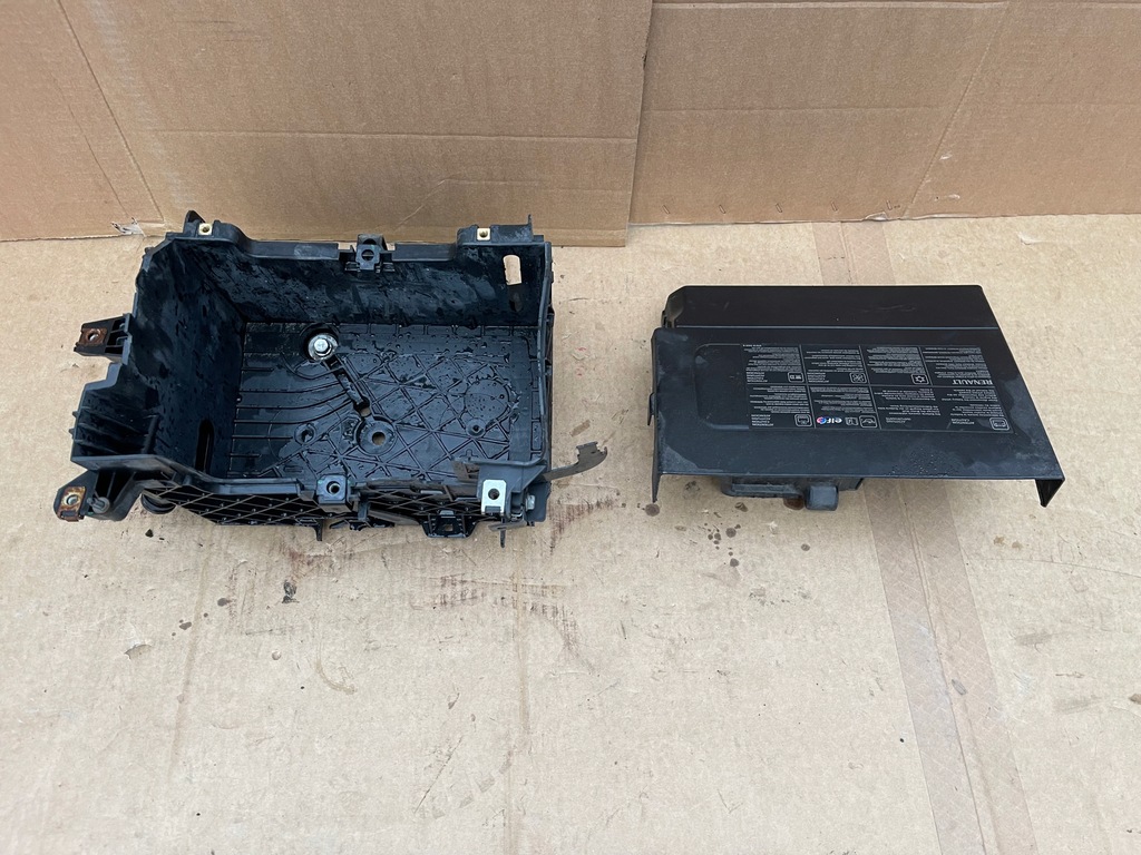 фото №1, Основание аккумулятор renault megane iii 1.5 dci