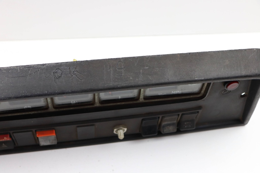 фото №5, Żuk a11 a 11 счетчик приборы спидометр переключатели переключатель панель