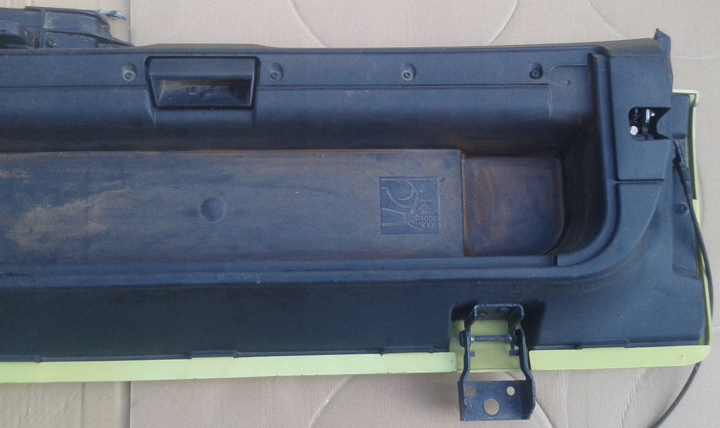 фото №7, Крышка багажника задняя задняя борт нижняя замок citroen c2 03-09