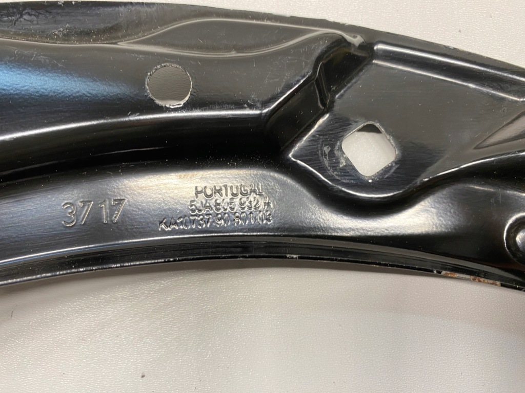 фото №2, Кронштейн лампи поперечина праве skoda rapid 5ja 12