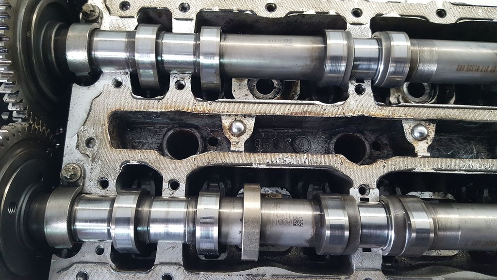 фото №14, Головка двигуна права mercedes w251 3,0 cdi