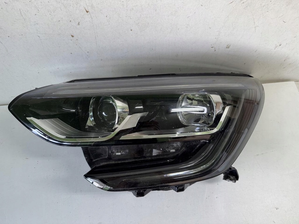 фото №1, Лампа левая перед renault megane iv 4 16-