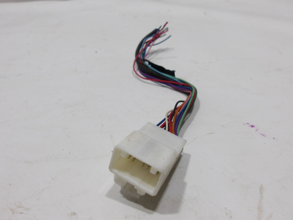 Купить Штекер колодка toyota avensis t27