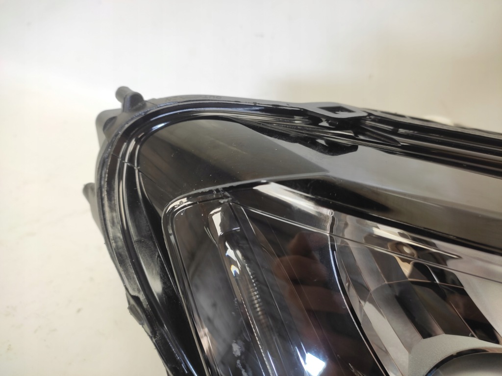 Skoda superb 3 рестайлинг  3v1 фара правый  перед full led 2019- Доставка