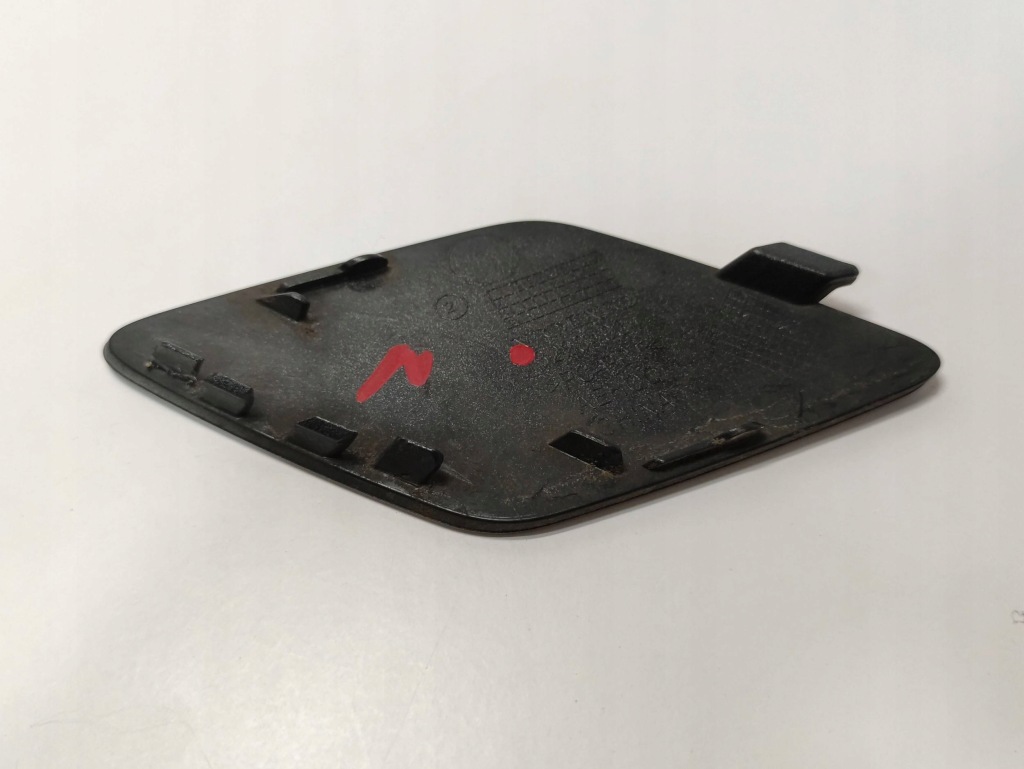 Volvo xc60 2 2 рестайлинг  заглушка фаркоп бампера перед 32234934 Недорого