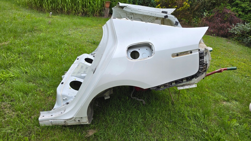 фото №1, Крыло задняя левый правый поддон kia stinger