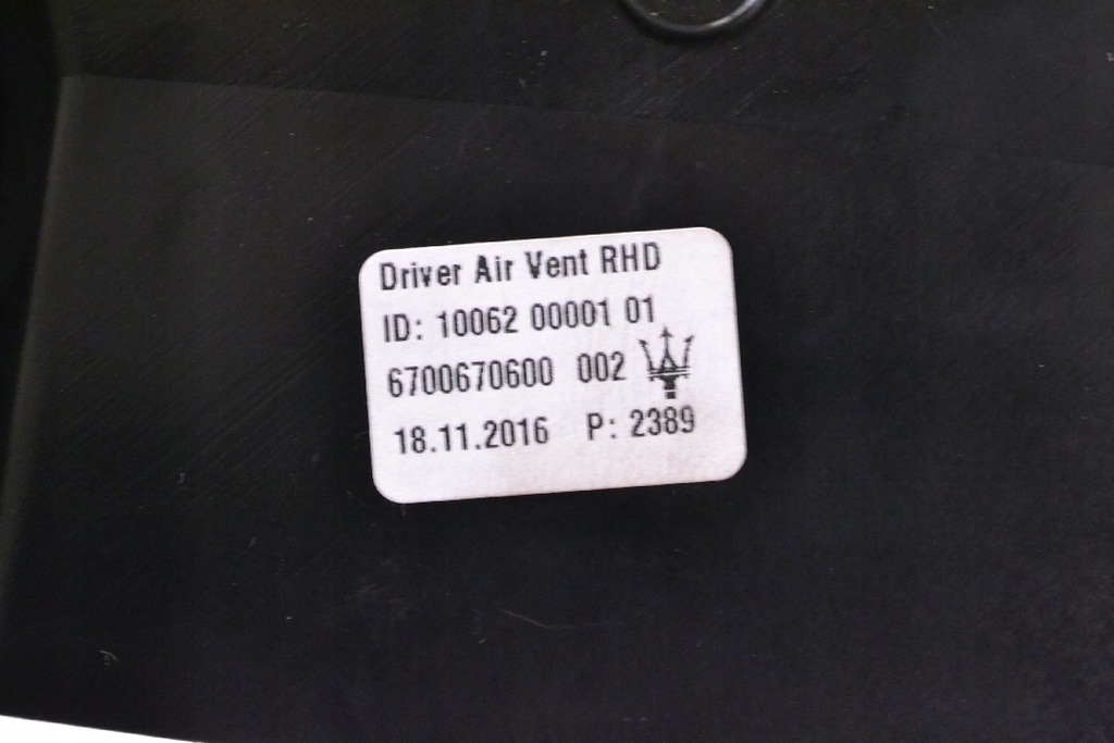 фото №5, Maserati levante 3.0 d 2017 rhd приборная панель приборная воздуховод воздуха