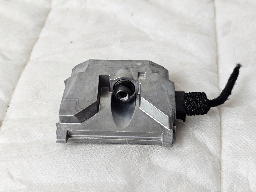 фото №1, Камера перед стекло ассистент переключения поперечина движения mazda 3 bp iv bden1839b