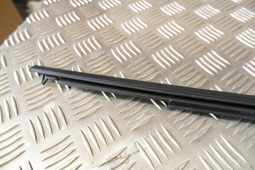 фото №8, Молдинг передніх лівих двері toyota corolla хетчбек _e21_ 7572002490