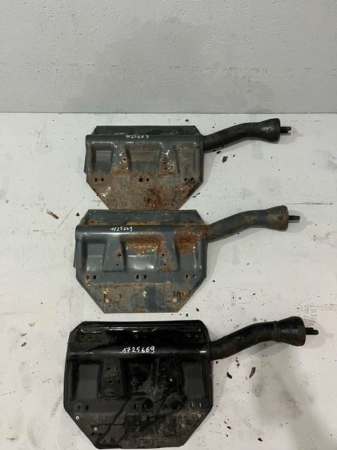 фото №1, Кронштейн кронштейн крыла левый scania