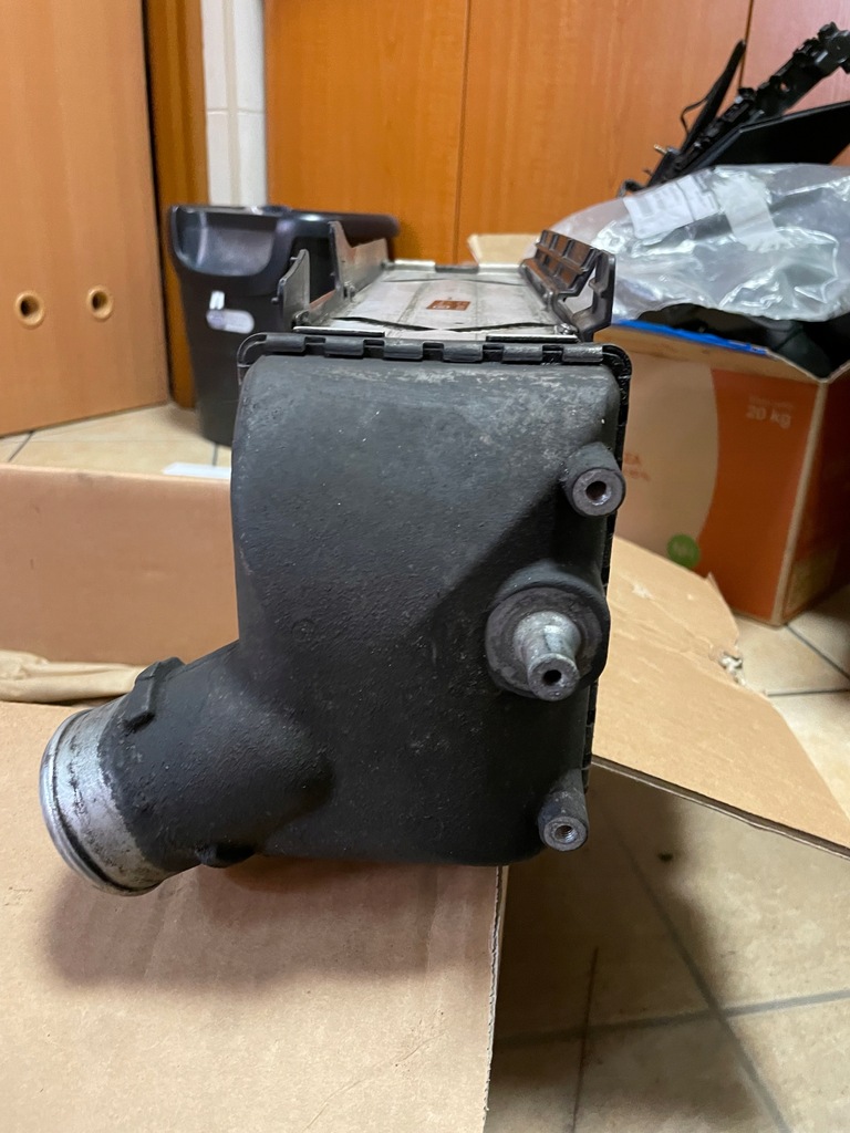 фото №6, Kia оригінальний номер 28270-2f400 інтеркулер sportage iii радіатор повітря