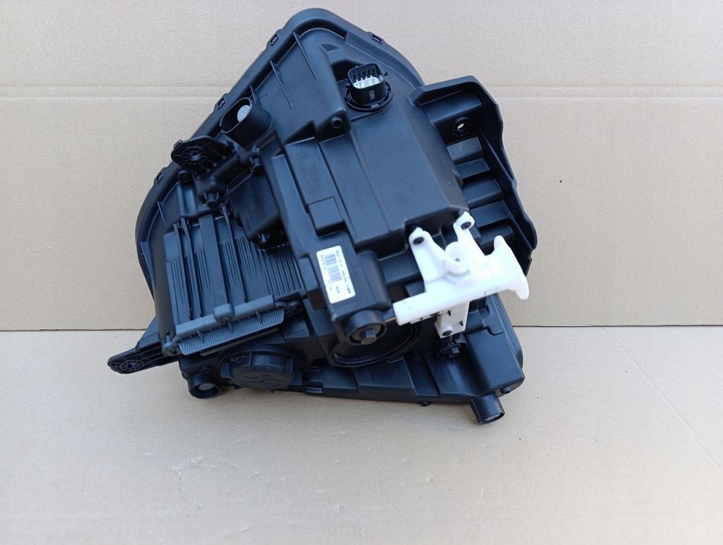 фото №6, Hyundai kona ii 23- лампа правая перед передняя фара full led idealny