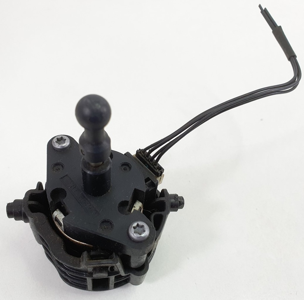 фото №1, Моторчик регулювання лампи mercedes w204