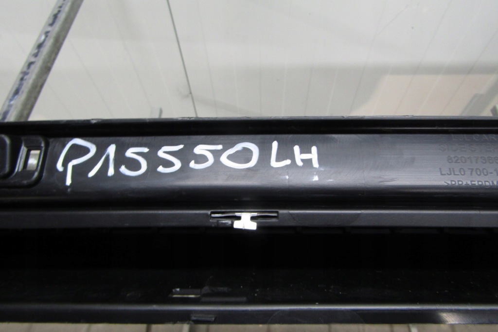 Молдинг порог левая подножка renault arkana 20- 764122862r Доставка