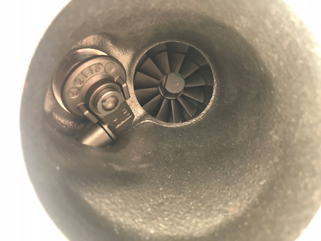 Турбонагнетатель mercedes amg gt 1770903500 nowa Киев