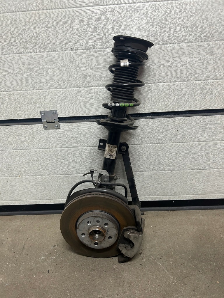 фото №1, Vw audi seat tsi mcperson поворотний кулак r 2q0413031aj