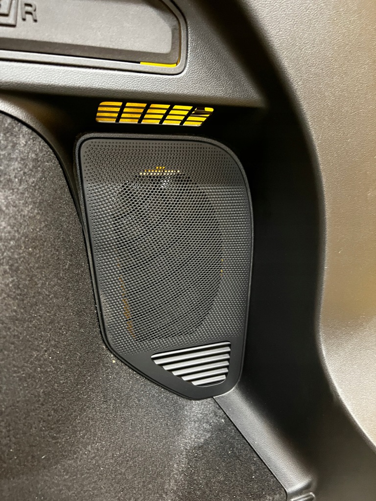 фото №6, Правый обшивка багажника bang olufsen ford kuga mk 3