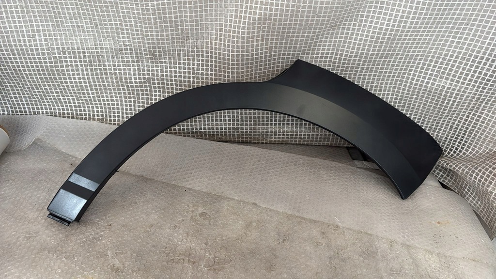 фото №1, Hyundai kona 2018- молдинг na крыло задняя левая