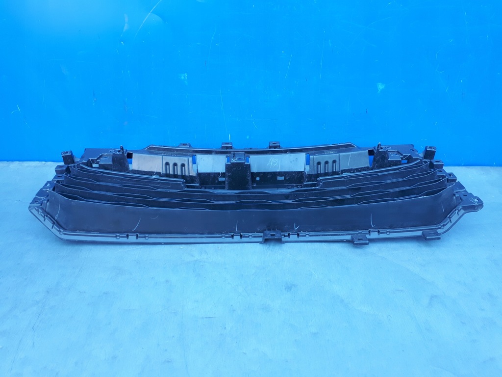 фото №12, Mitsubishi l200 2019-2022 19-22 решётка средняя бампера