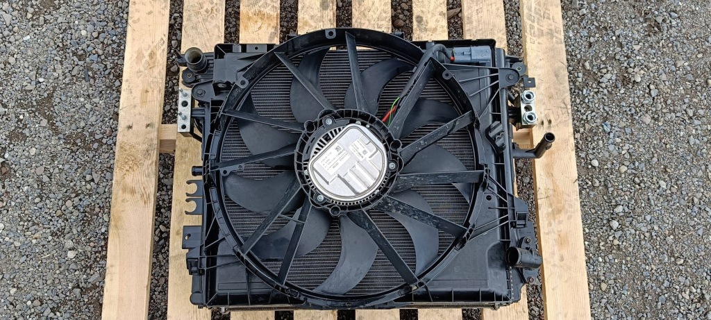 Радиатор радиатор комплект вентилятор jeep wrangler 2.0 2018- Цена