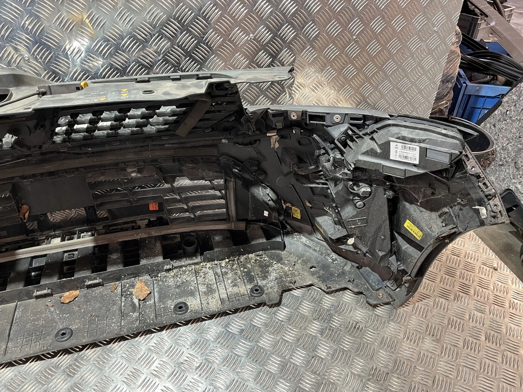 фото №7, Бампер перед передній решітка радіатора renault clio v lift 23- tekqg