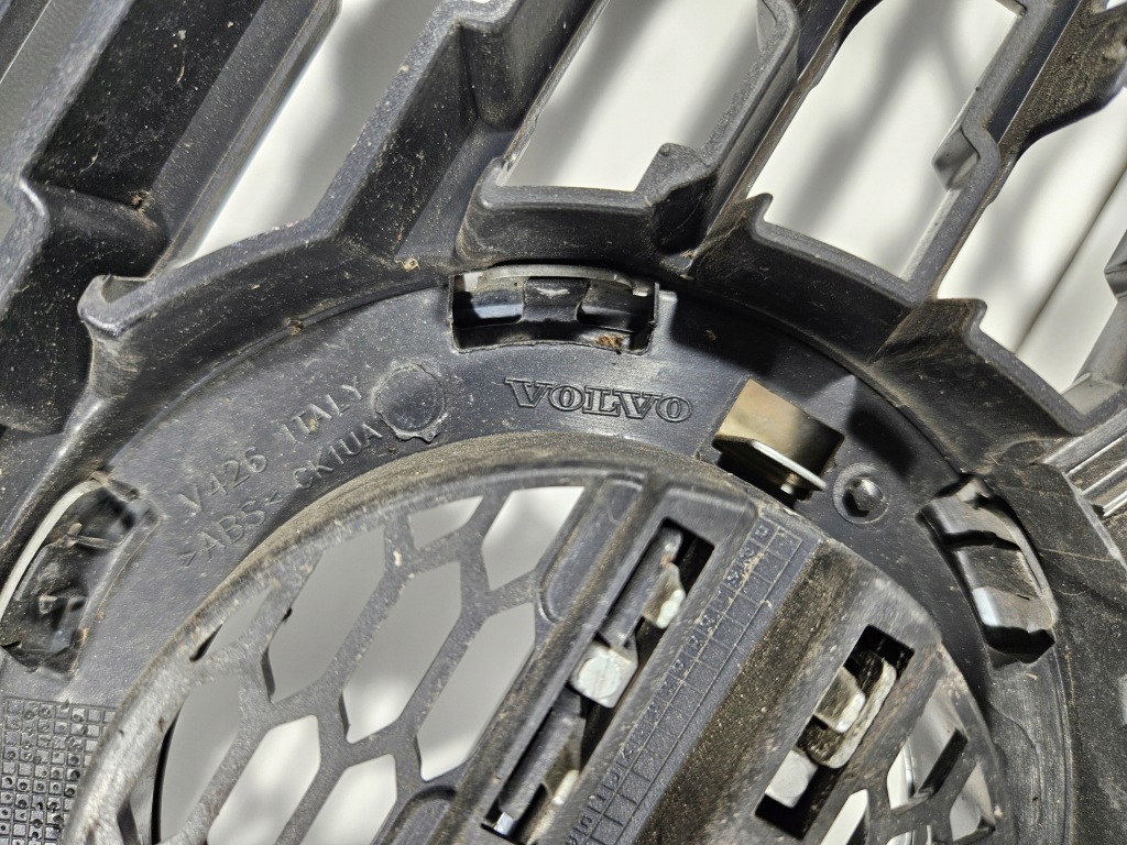 фото №7, Решітка радіатора решітка радіатора перед передній volvo xc60 ii r-design повний гарний