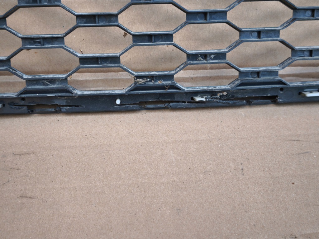 фото №14, Ford mondeo mk5 2.0 tdci решітка радіатора решітка радіатора бампера передній бампер перед