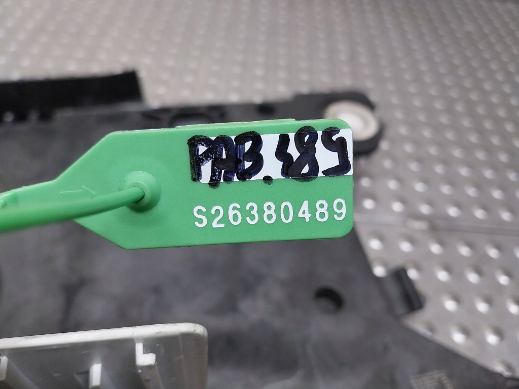 Купить Основание под аккумулятор 7641797 bmw f48 f39 f45 f46 f52 mini f55 f56 f60