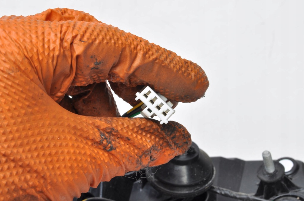 фото №7, Mg zs лампа права задня правий задня w кришка 10571684 lift suv