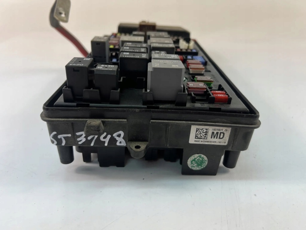 Купить Коробка предохранителей saab 9-5 ys3g 13275877 28275636 2012