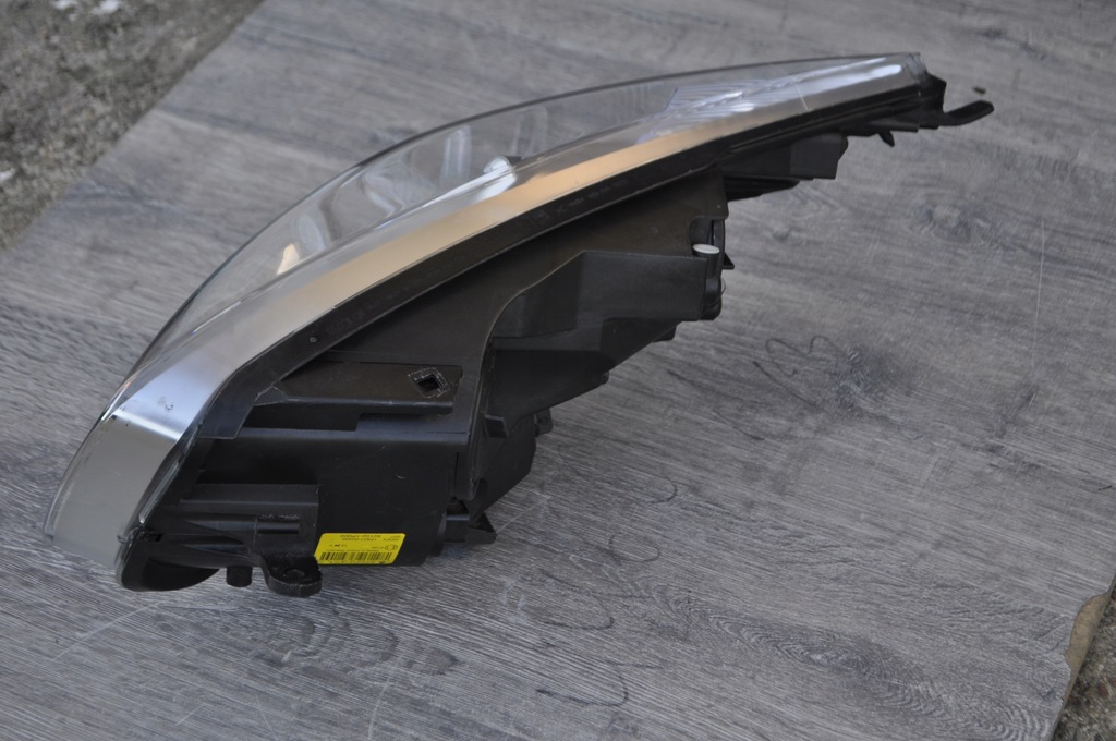 фото №12, Лампа правая kia venga 09-14 92102-1p000 europa