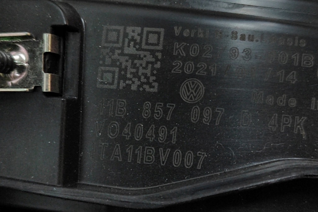 фото №8, Volkswagen id.4 e21 бардачок 11b858114a електрика 128kw 2021 lhd