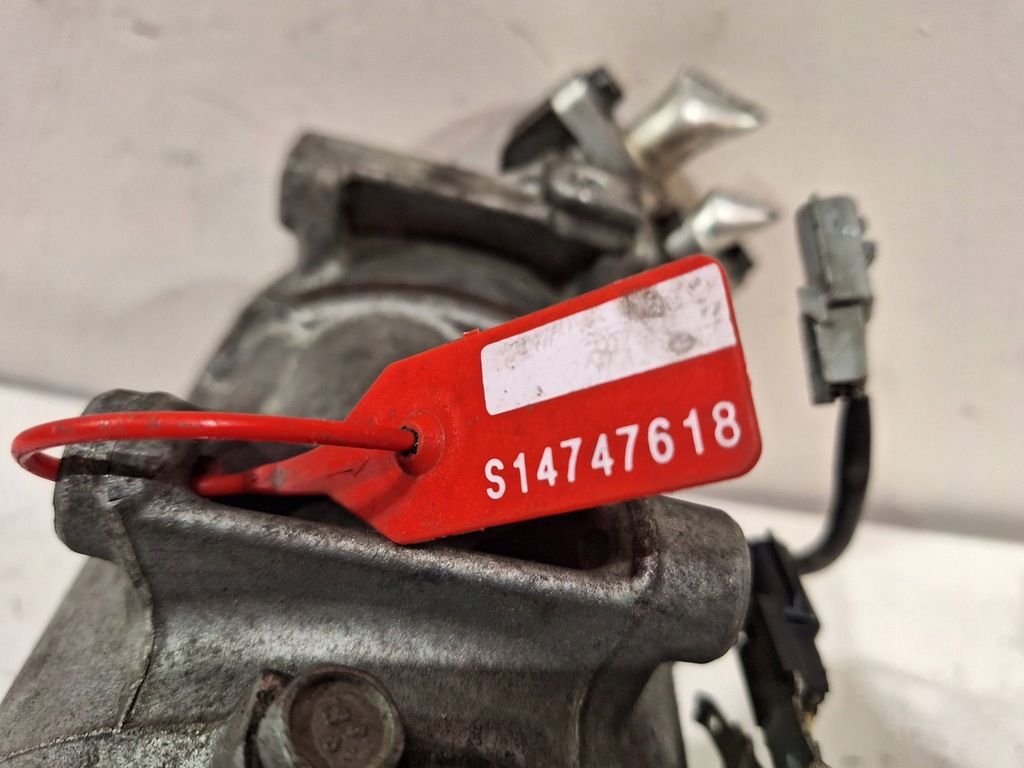 фото №5, Компрессор кондиционера 926004ea0a renault megane iv 1.5 dci 15-