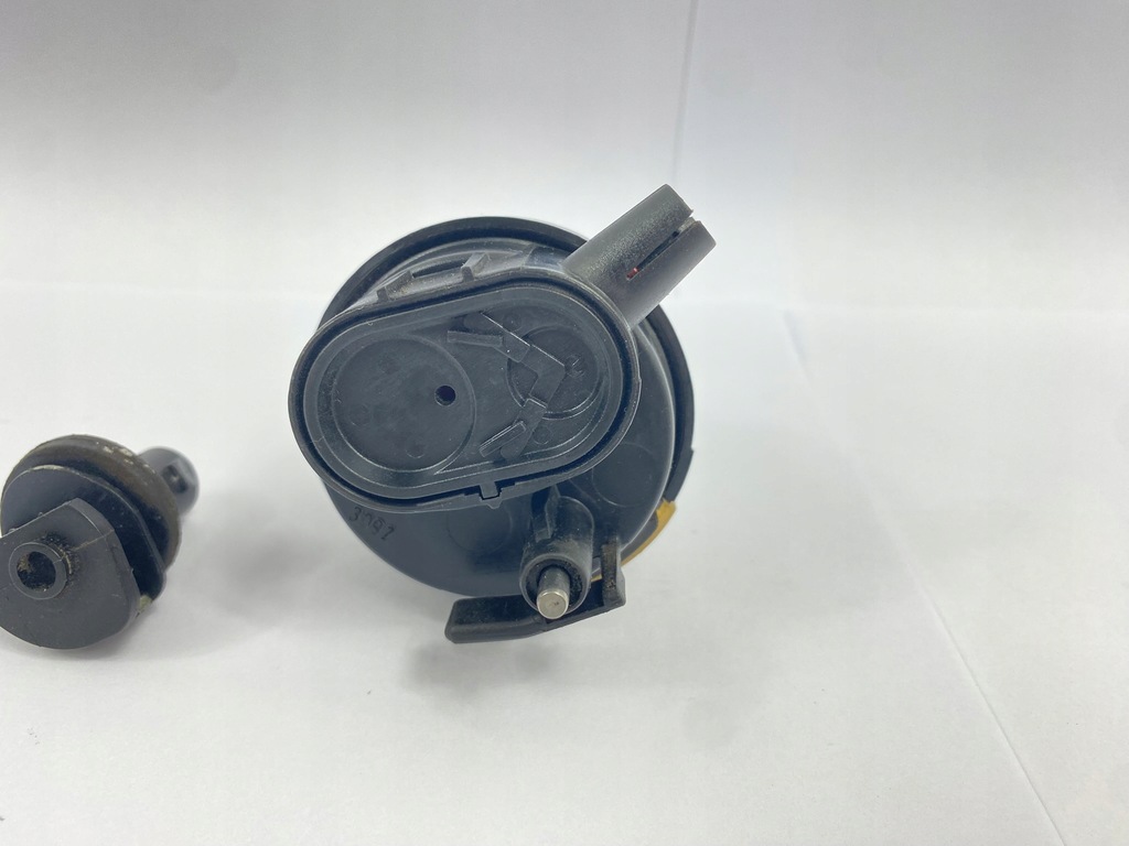 фото №10, Привід помпа кришка заливної пального центрального mercedes 124 w124 w201 190