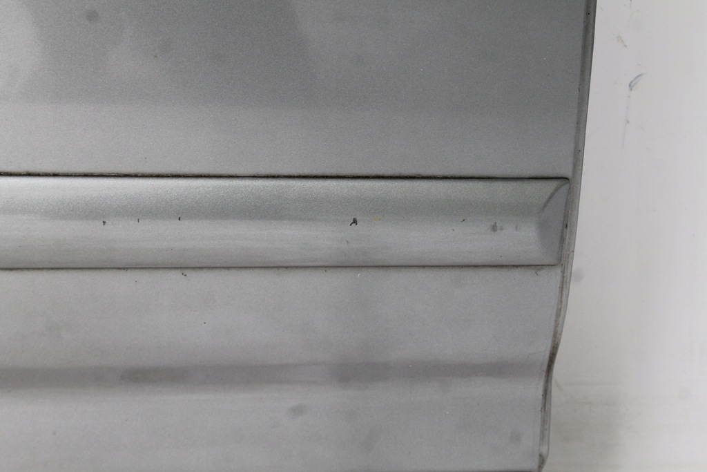 фото №10, Дверь правое правый задняя задние honda cr-v ii 2001r- nh691m - код лакокрасочного покрытия