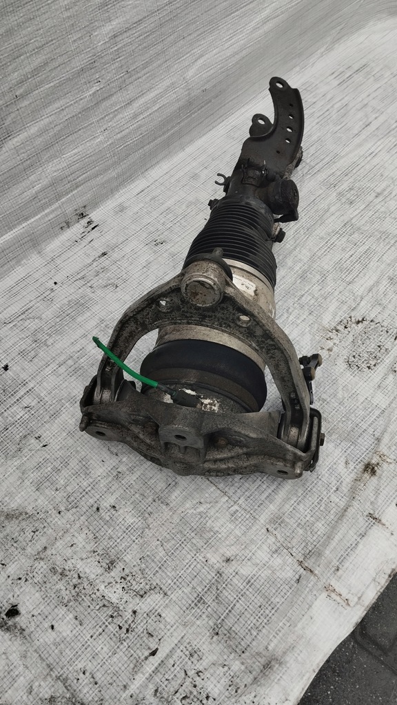 фото №11, Амортизатор пневматический audi q7 4l 3.0 tdi 7l8616040d 7l8616039d